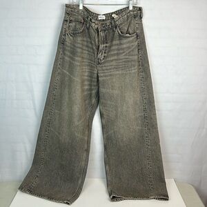 Zara Wide Leg Barrel Style Jeans